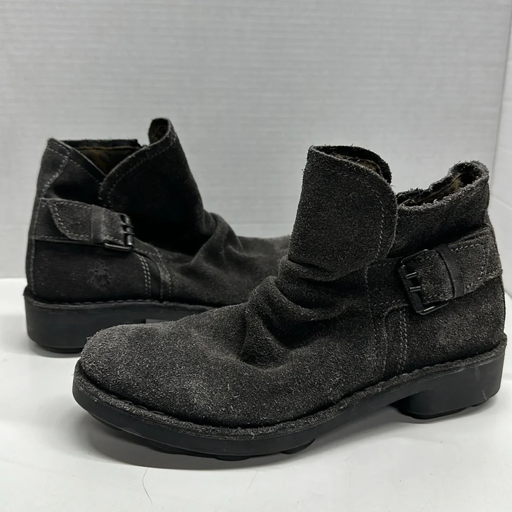 Fly London Ankle Boots Shoes Booties Suede Side Zip Buckle Gray Size 38 US 8